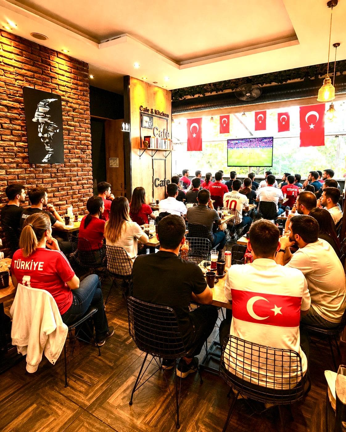 Karşı Cafe'de bir etkinlikten fotoğraf 2